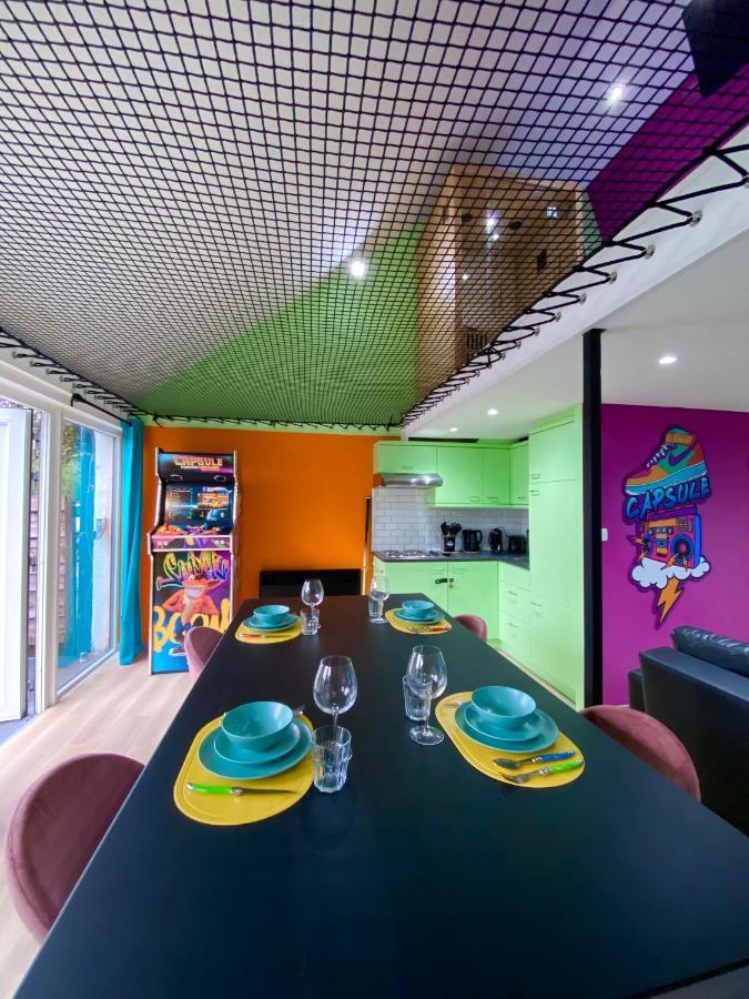 Capsule Forever Young: Entertainment Hub With Jacuzzi & Sauna Holiday home