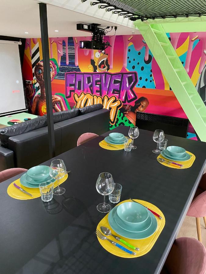 Holiday home Capsule Forever Young: Entertainment Hub With Jacuzzi & Sauna *