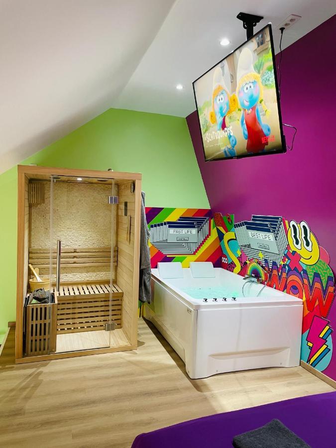 Capsule Forever Young - Jacuzzi - Sauna - Billard - Arcade De Jeux - Netflix & Cinema - Ping Pong *